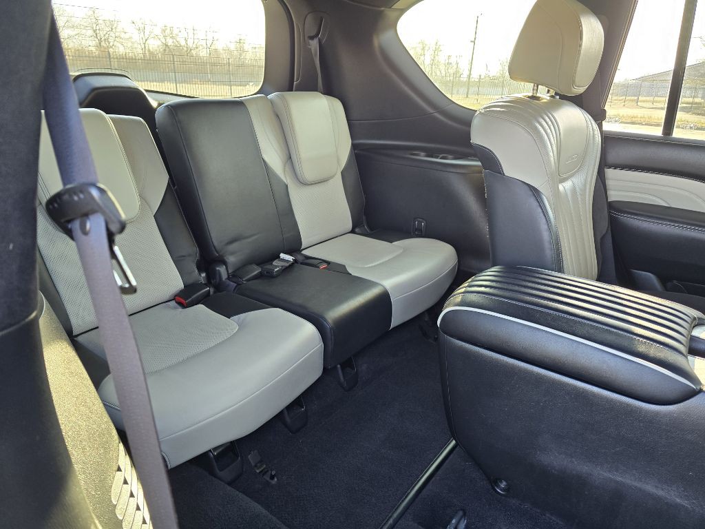 2019 INFINITI QX80 Image 12