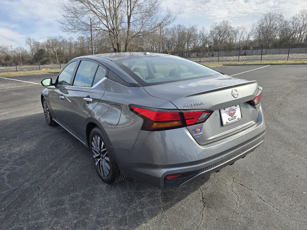 2023 Nissan Altima Image 4