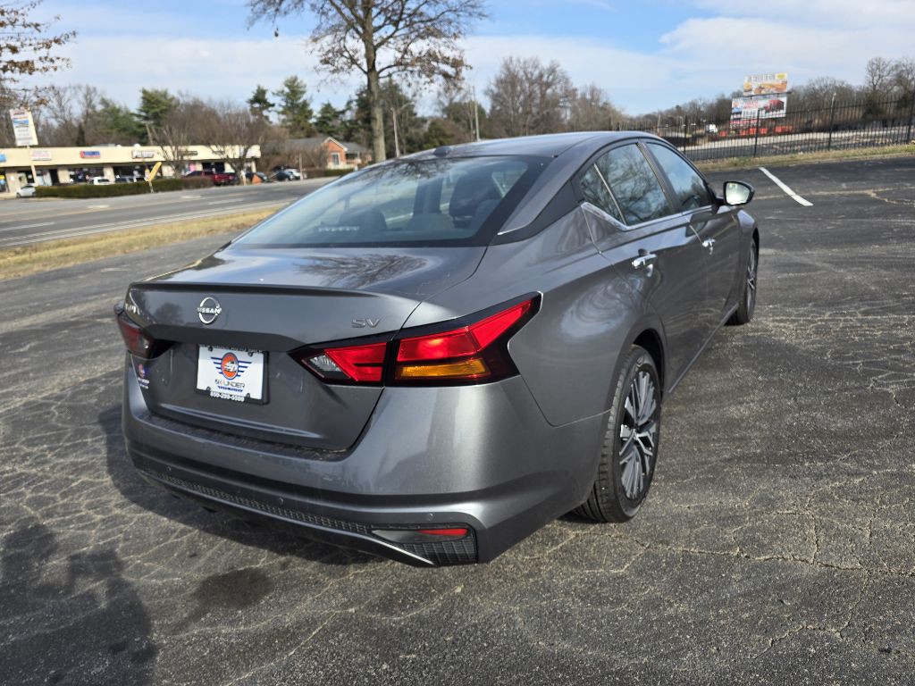 2023 Nissan Altima Image 6