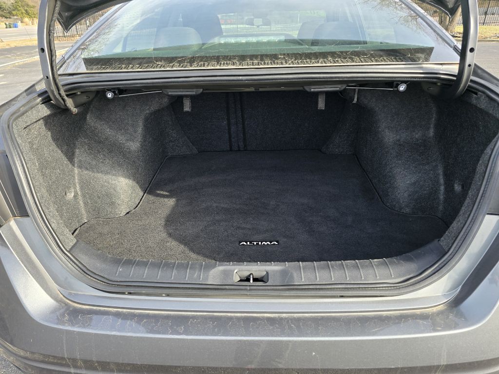 2023 Nissan Altima Image 11