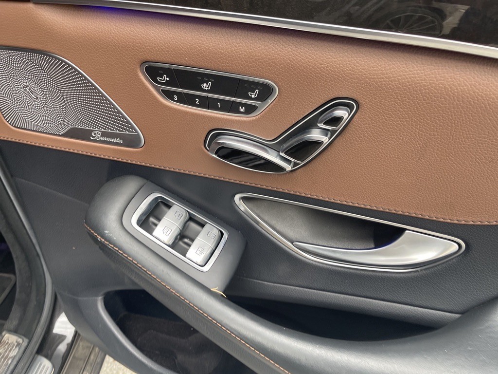 2014 Mercedes-Benz S-Class Image 32