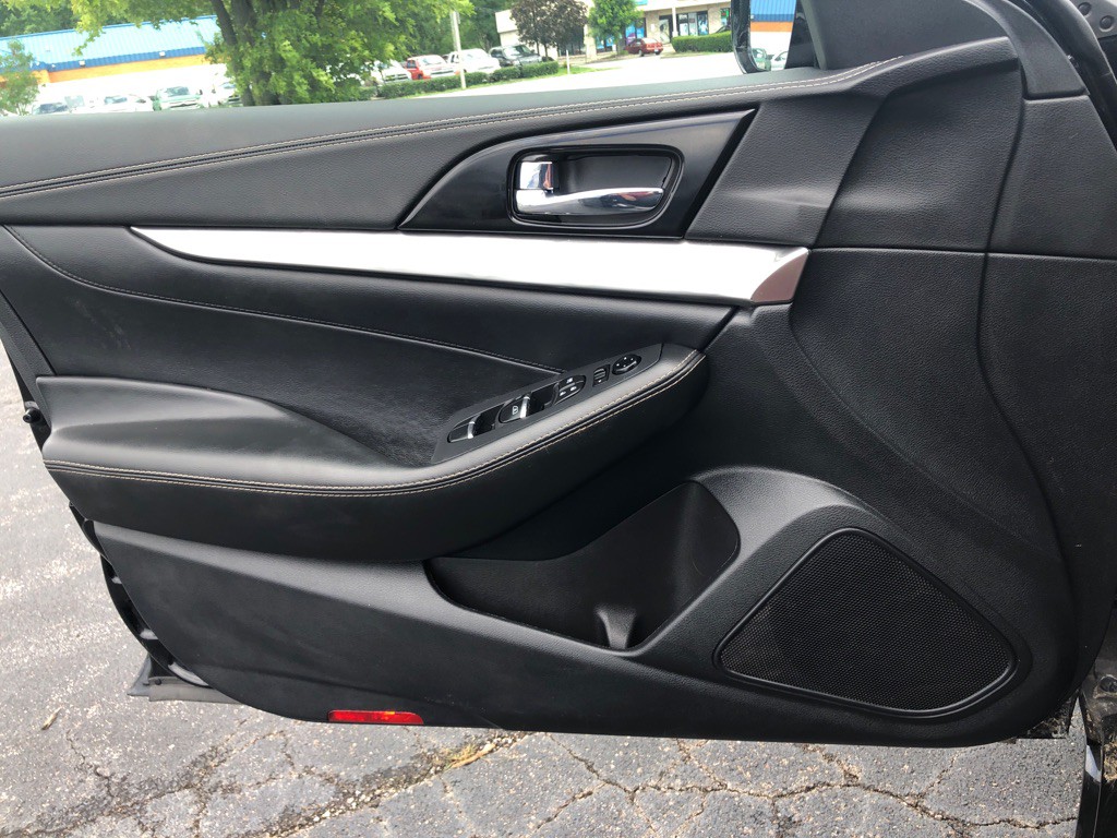 2021 Nissan Maxima Image 22