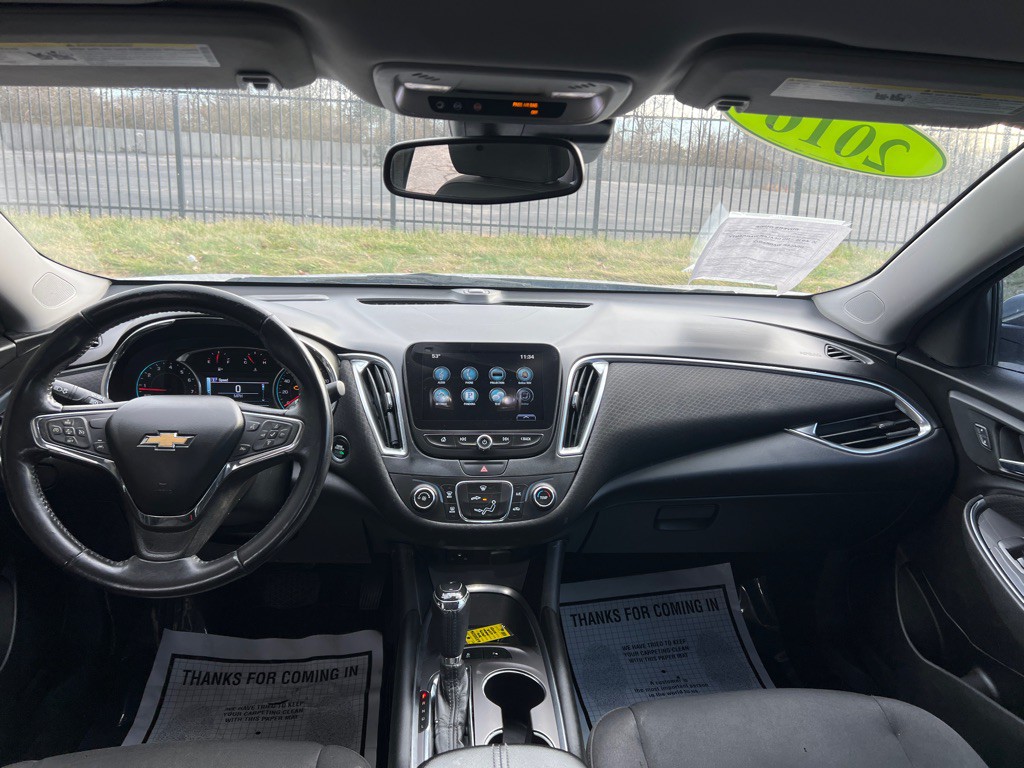 2016 Chevrolet Malibu Image 17