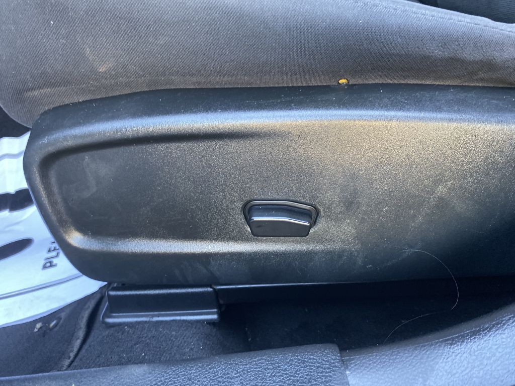 2013 Dodge Charger Image 16