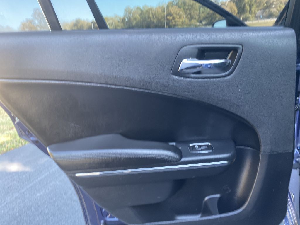 2013 Dodge Charger Image 17