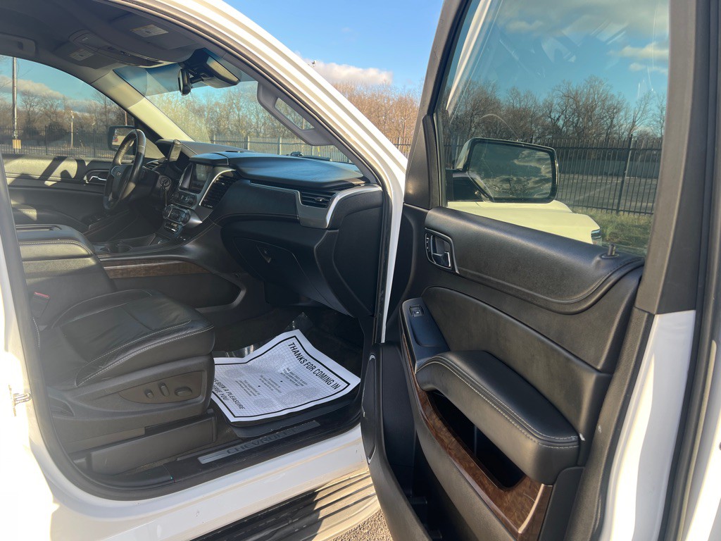 2015 Chevrolet Tahoe Image 9