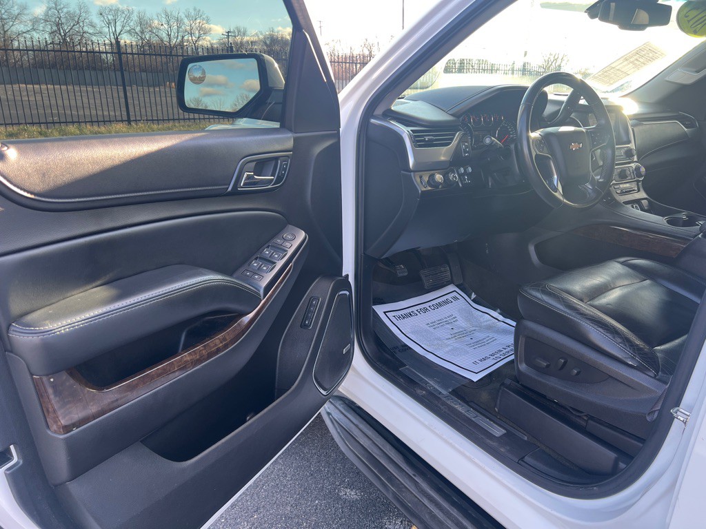 2015 Chevrolet Tahoe Image 16