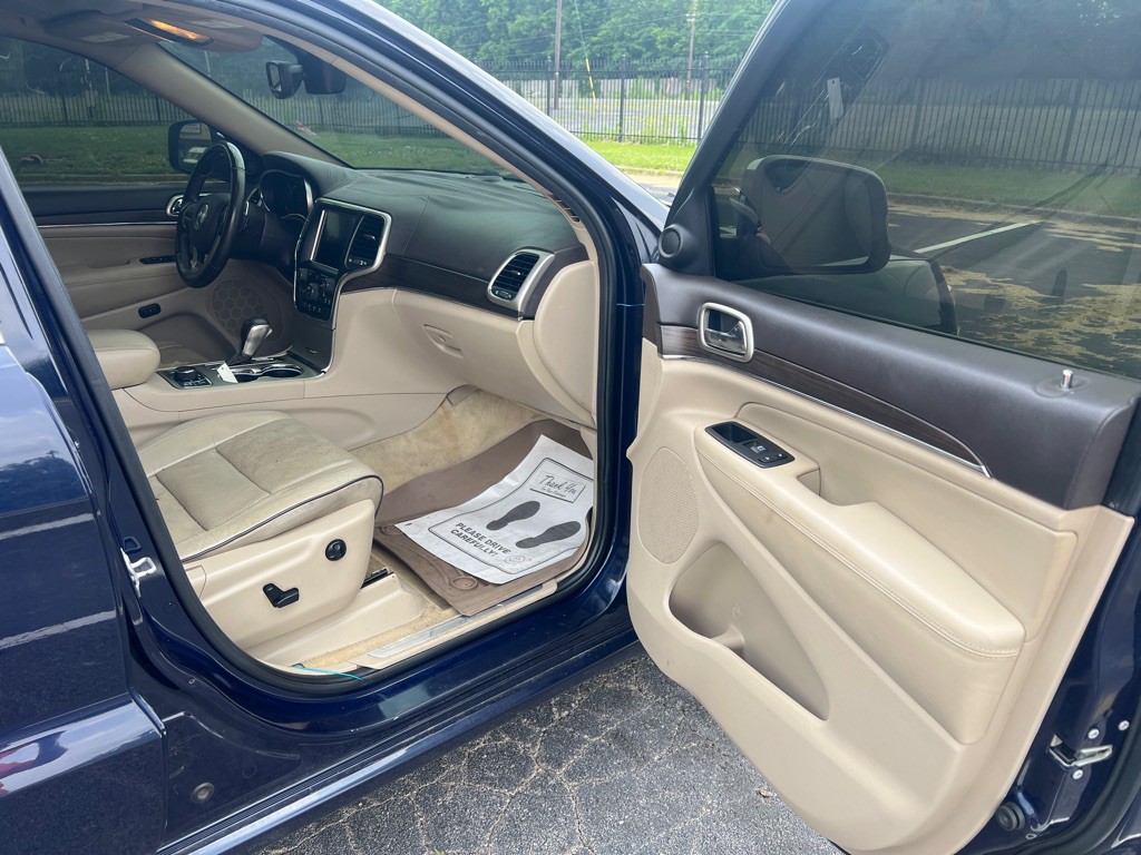 2017 Jeep Grand Cherokee Image 9