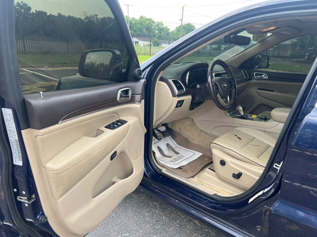 2017 Jeep Grand Cherokee Image 17