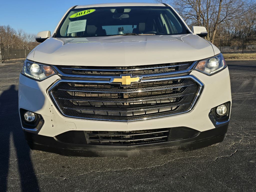 2018 Chevrolet Traverse Image 2