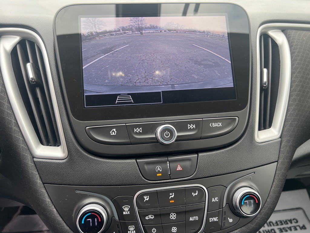 2022 Chevrolet Malibu Image 19