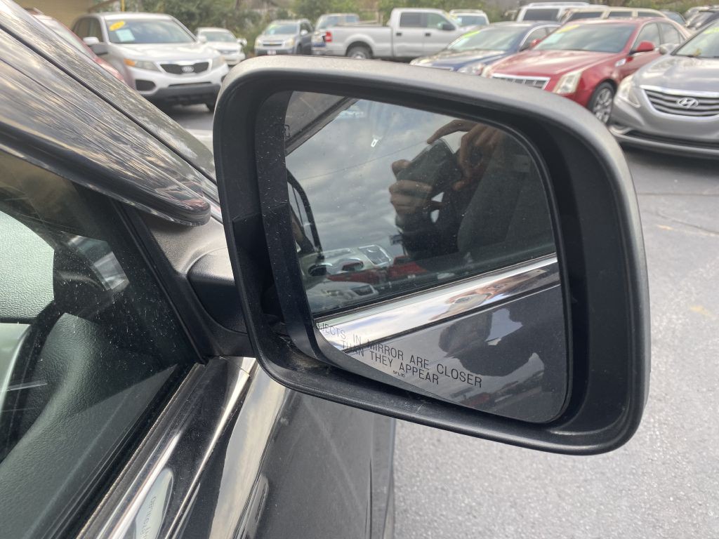 2011 Jeep Grand Cherokee Image 7