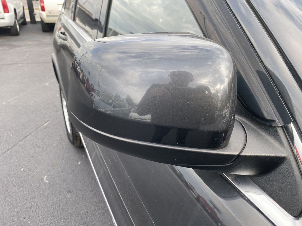 2011 Jeep Grand Cherokee Image 8