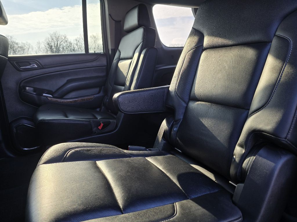 2020 Chevrolet Suburban Image 14