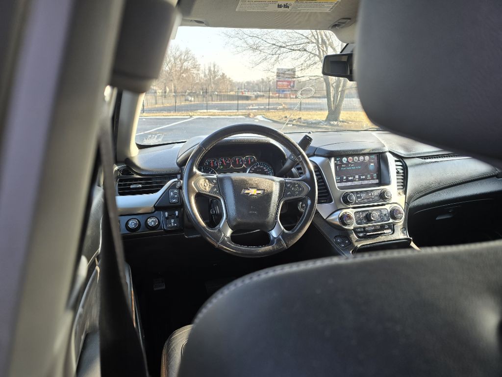 2020 Chevrolet Suburban Image 15