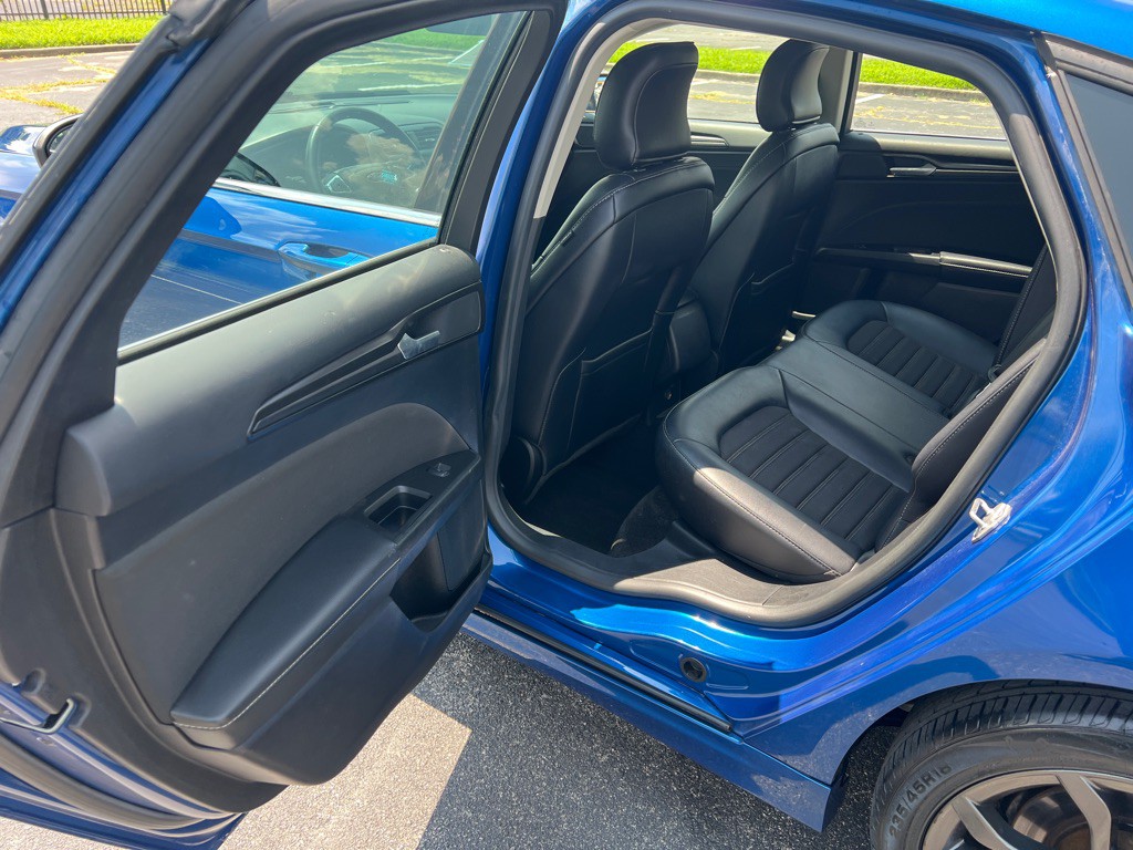 2018 Ford Fusion Image 15
