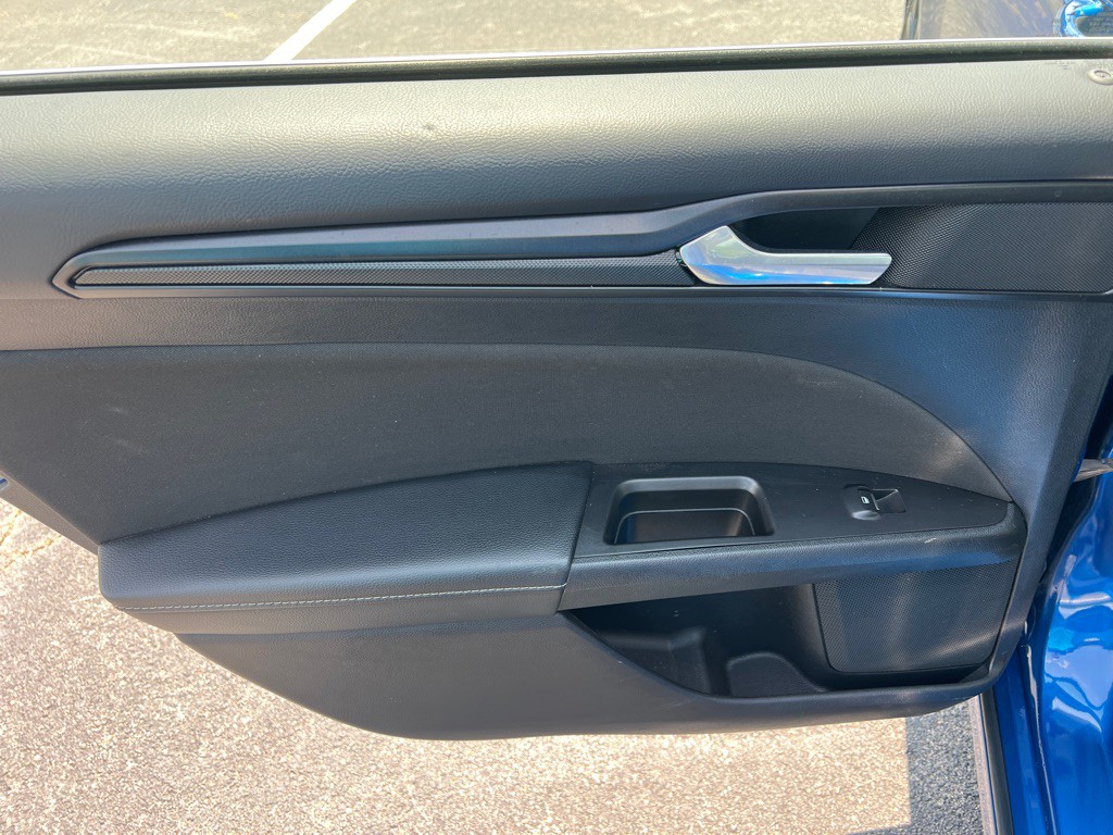 2018 Ford Fusion Image 16