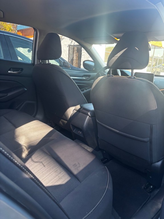 2022 Nissan Altima Image 3