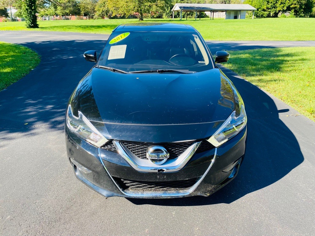 2017 Nissan Maxima Image 2