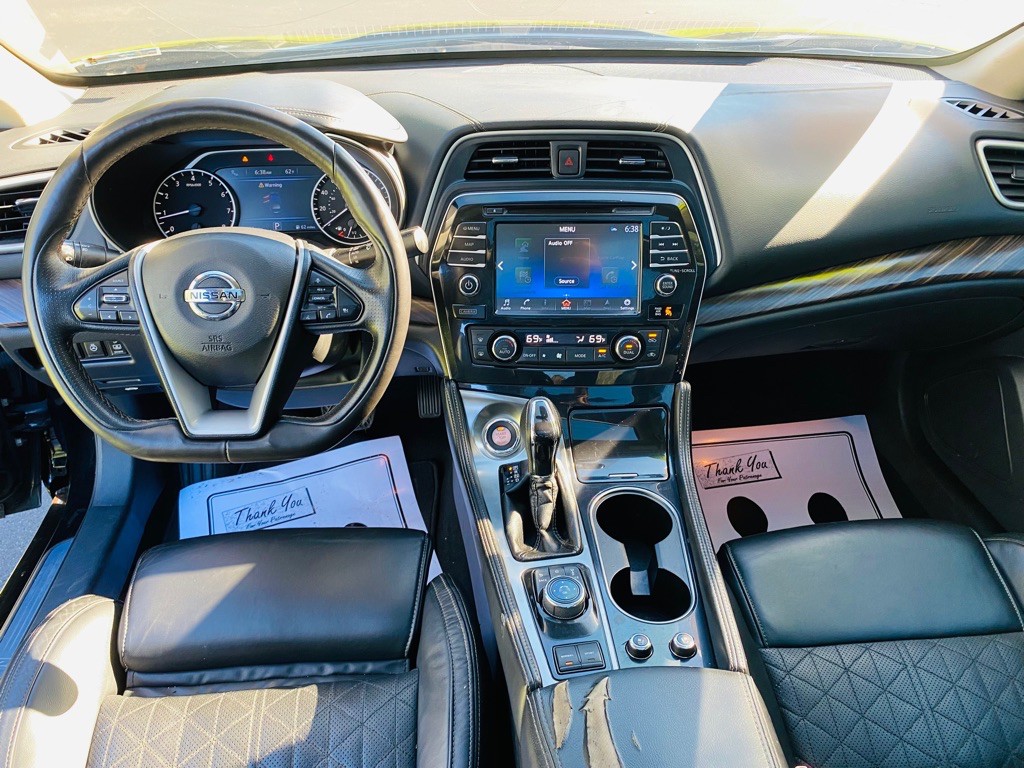 2017 Nissan Maxima Image 16