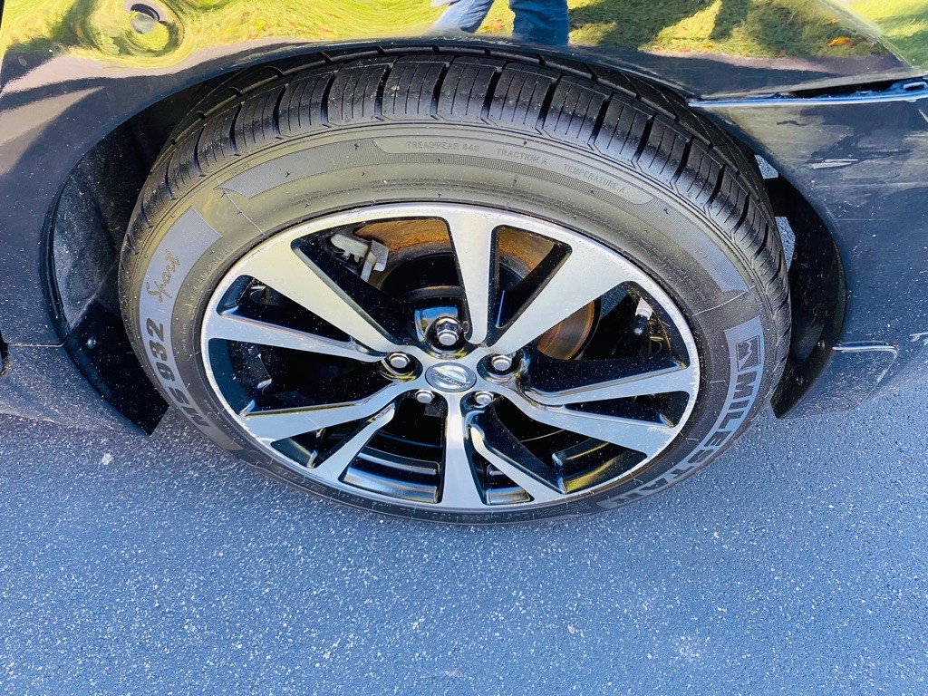 2017 Nissan Maxima Image 21