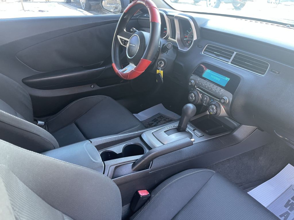 2011 Chevrolet Camaro Image 16