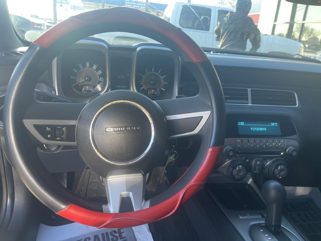 2011 Chevrolet Camaro Image 18