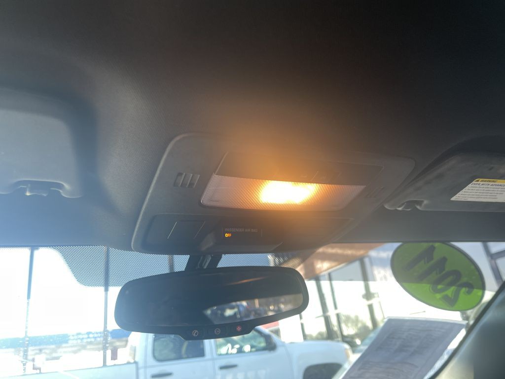 2011 Chevrolet Camaro Image 20