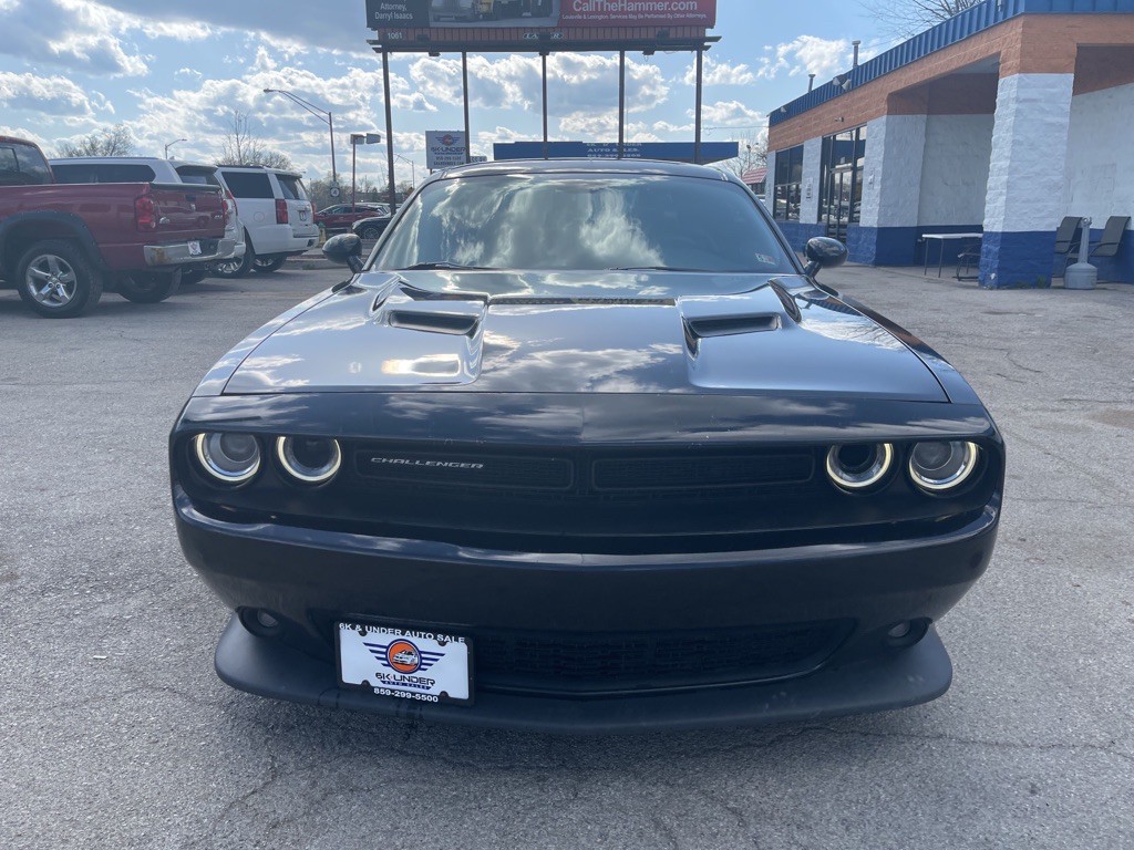 2015 Dodge Challenger Image 2