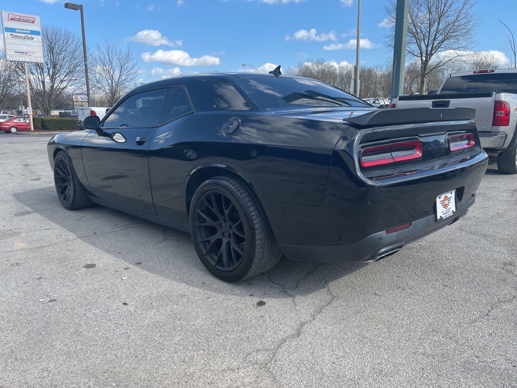 2015 Dodge Challenger Image 6