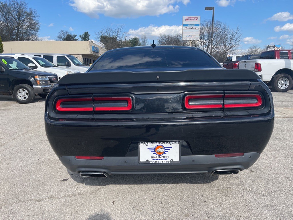 2015 Dodge Challenger Image 7