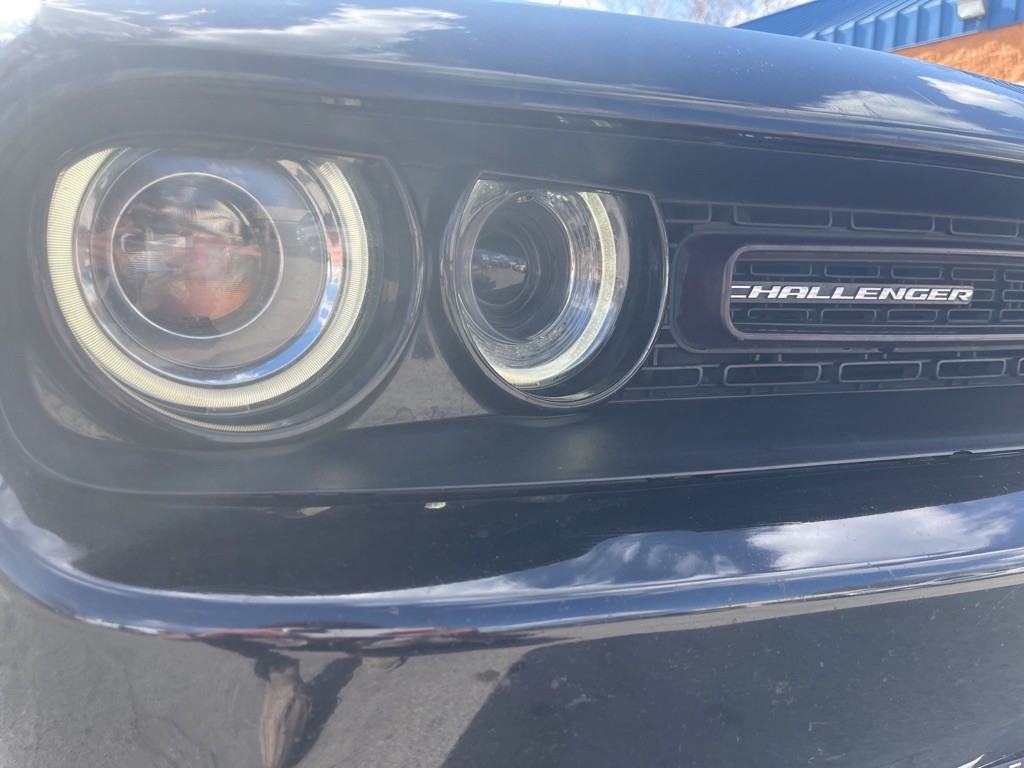 2015 Dodge Challenger Image 14