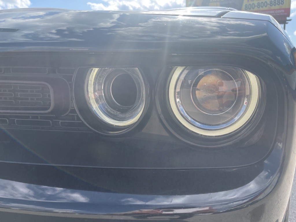 2015 Dodge Challenger Image 15