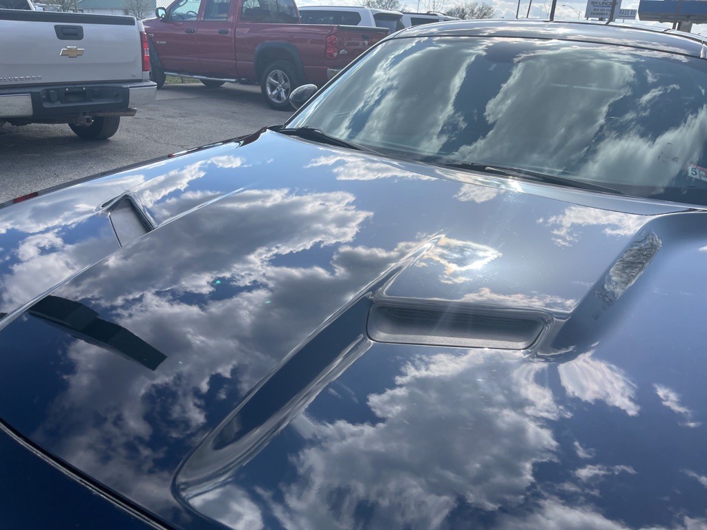 2015 Dodge Challenger Image 16