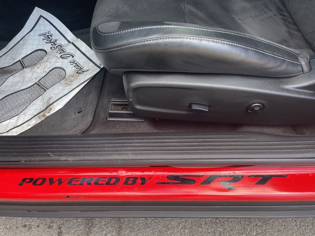 2015 Dodge Challenger Image 22