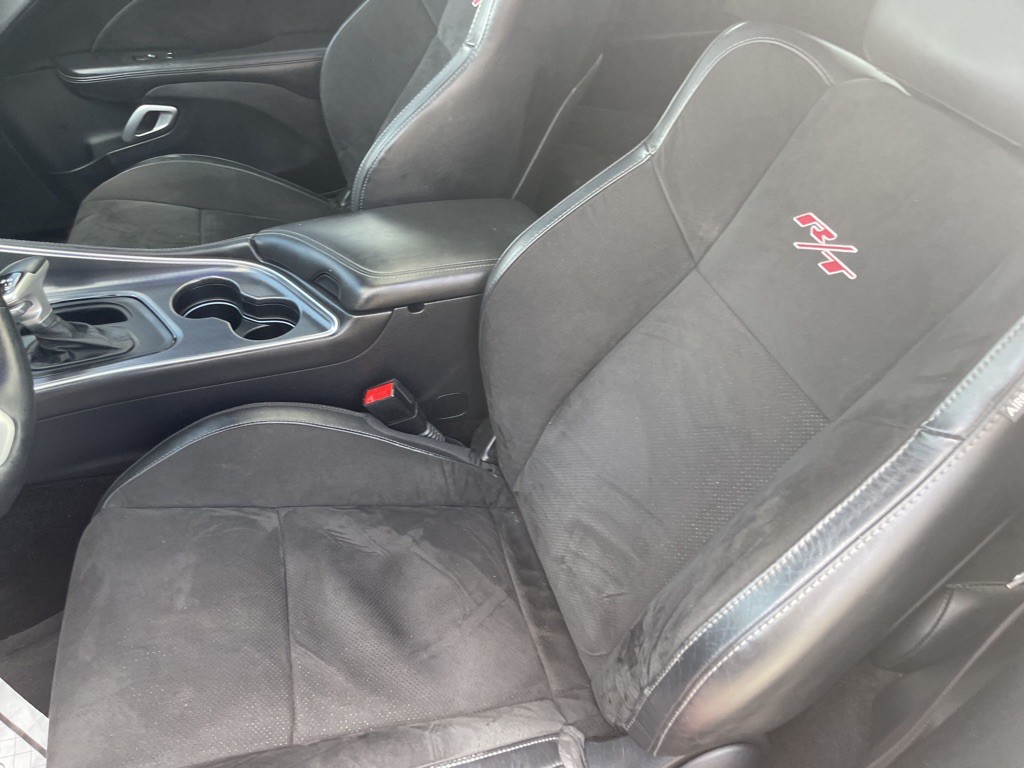 2015 Dodge Challenger Image 23