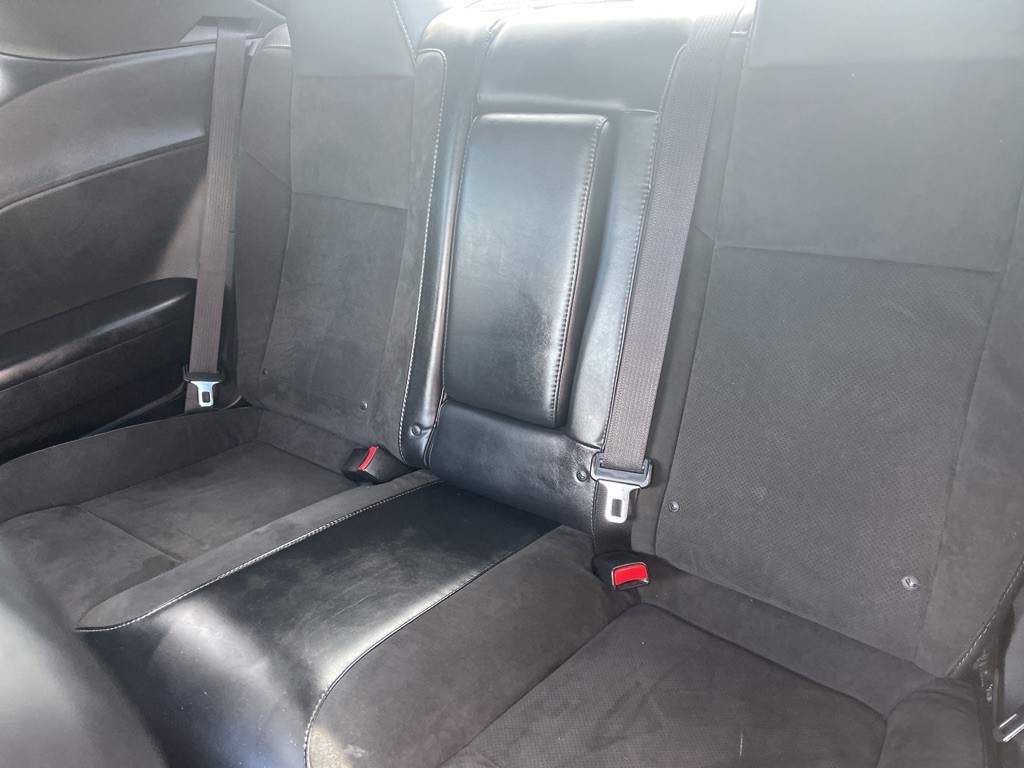 2015 Dodge Challenger Image 25