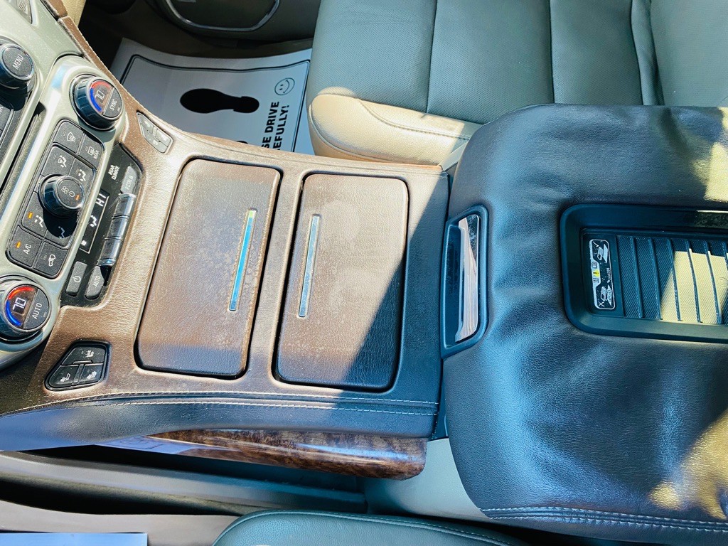 2015 Chevrolet Tahoe Image 21