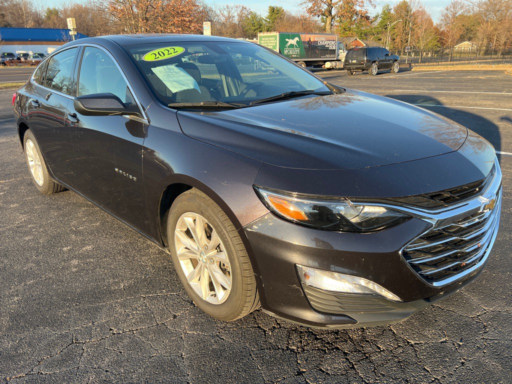 2022 Chevrolet Malibu Image 1