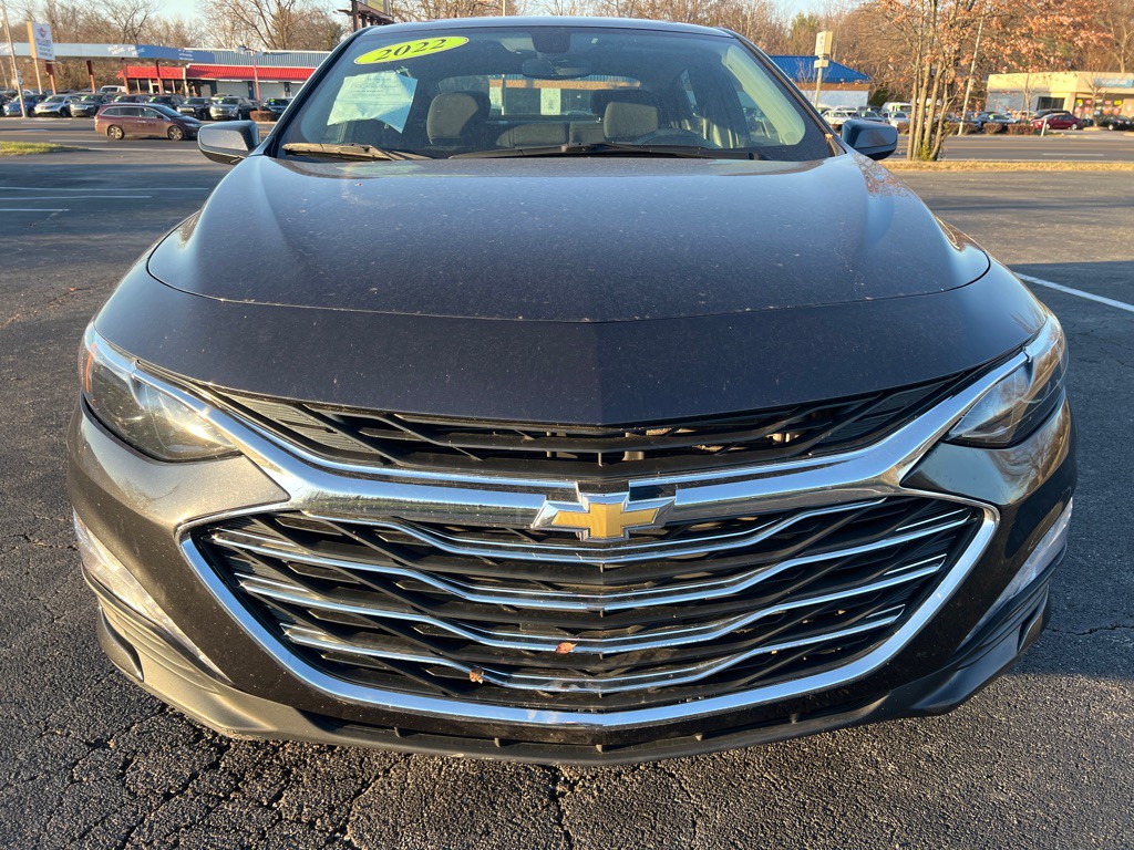 2022 Chevrolet Malibu Image 2
