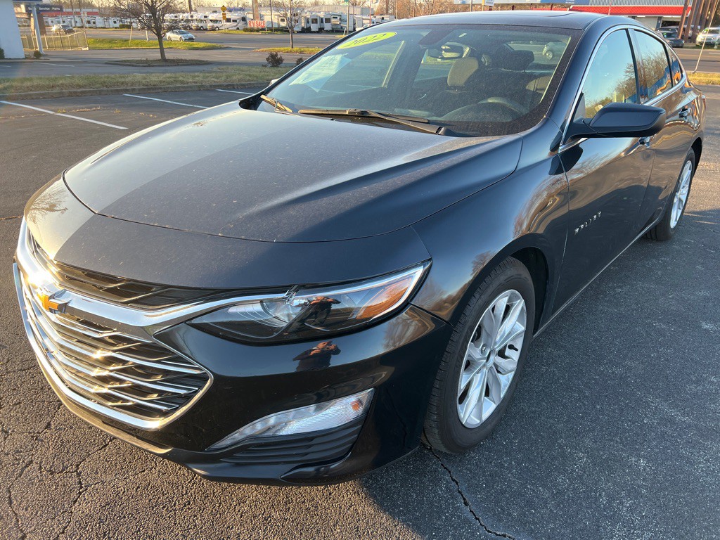 2022 Chevrolet Malibu Image 3