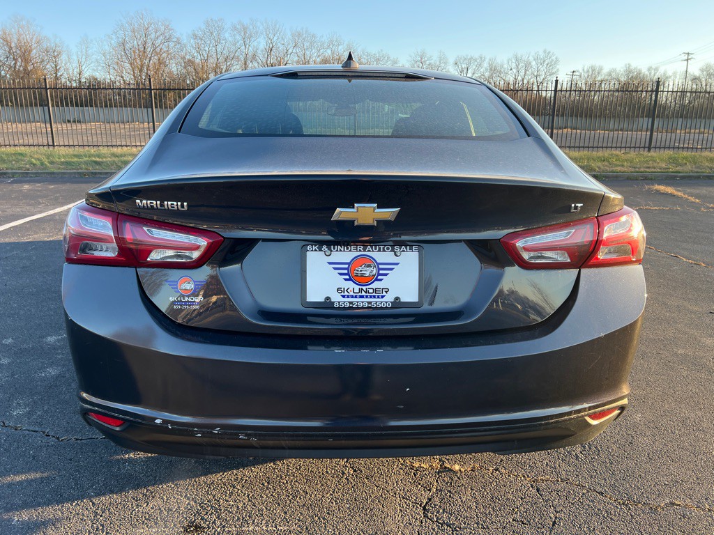 2022 Chevrolet Malibu Image 6