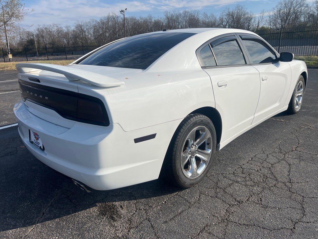 2014 Dodge Charger Image 9