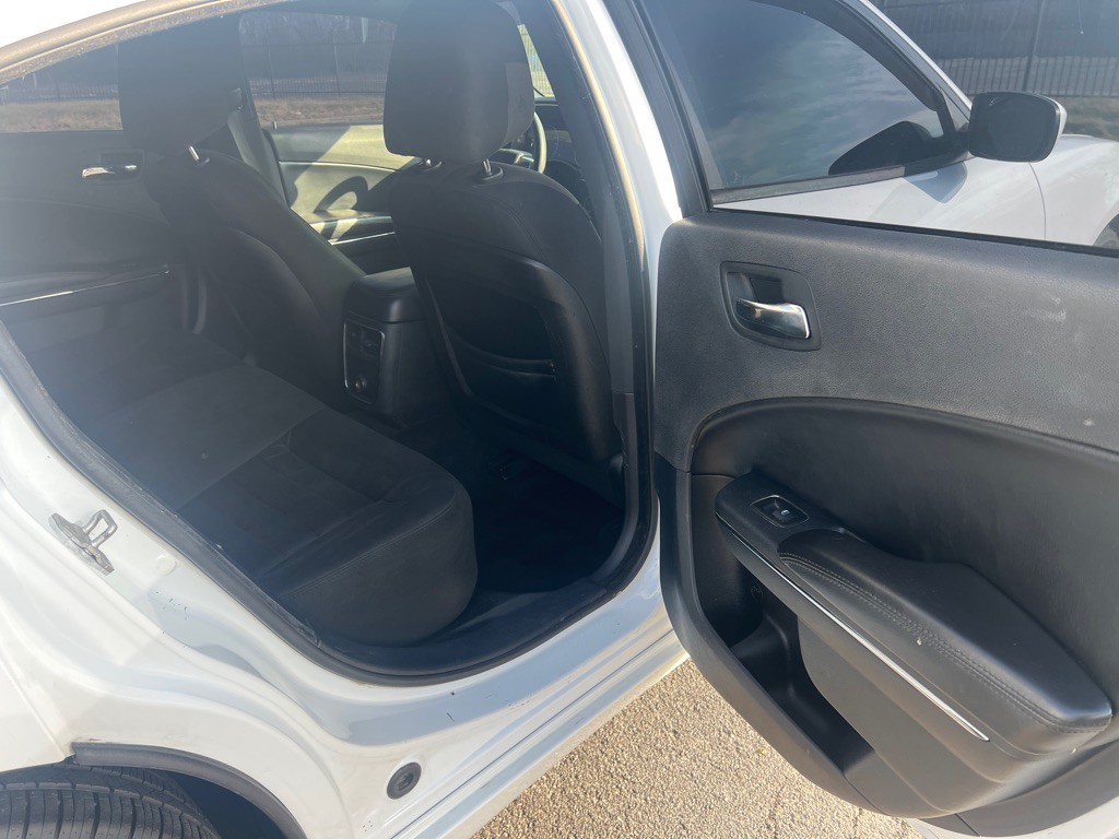 2014 Dodge Charger Image 13