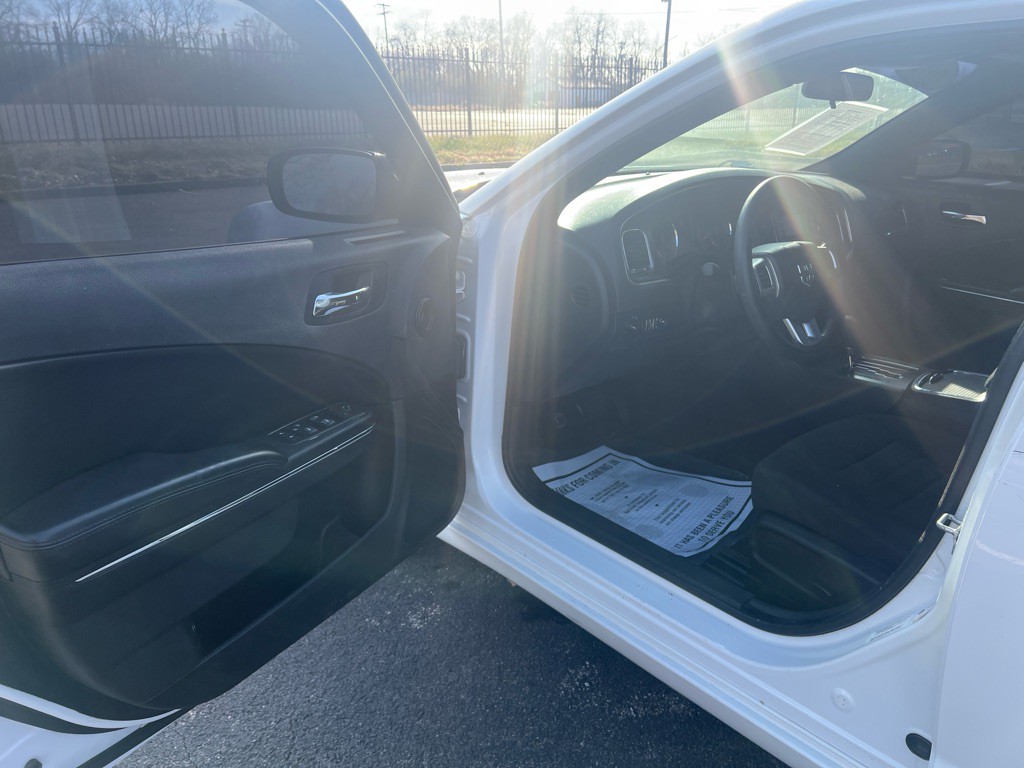 2014 Dodge Charger Image 16