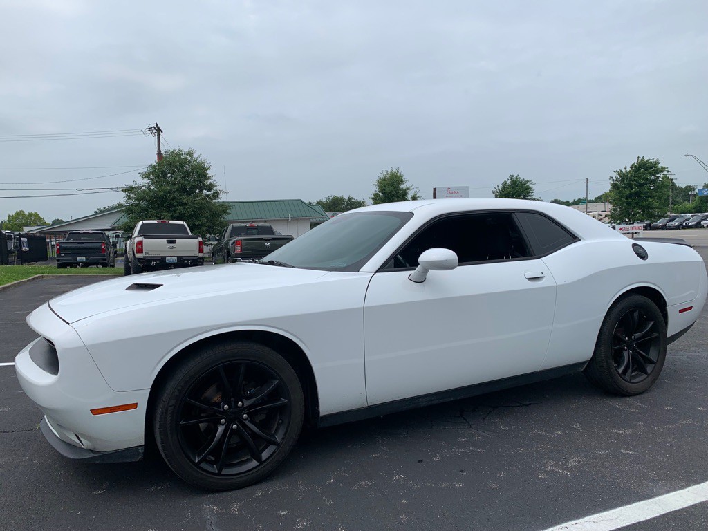 2016 Dodge Challenger Image 3