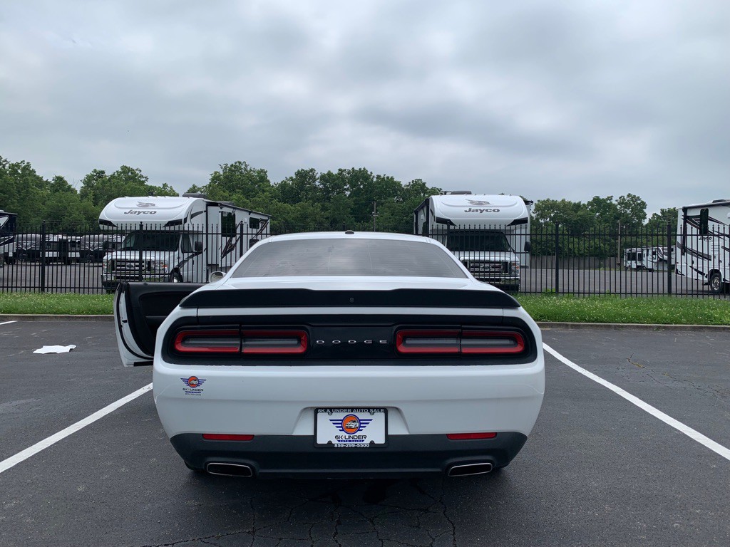 2016 Dodge Challenger Image 5