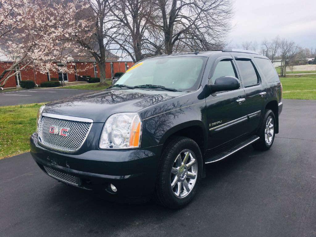 2008 GMC Yukon Image 3