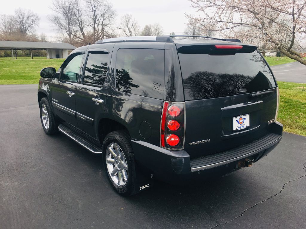 2008 GMC Yukon Image 4