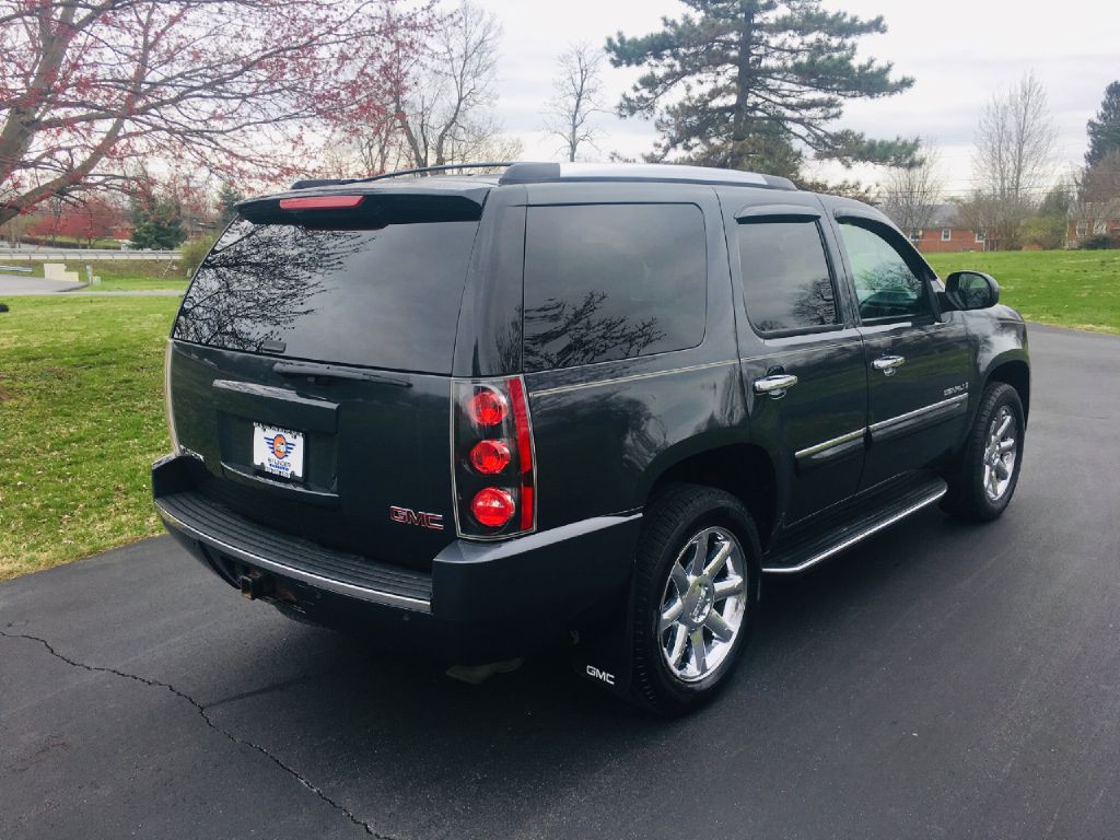 2008 GMC Yukon Image 6